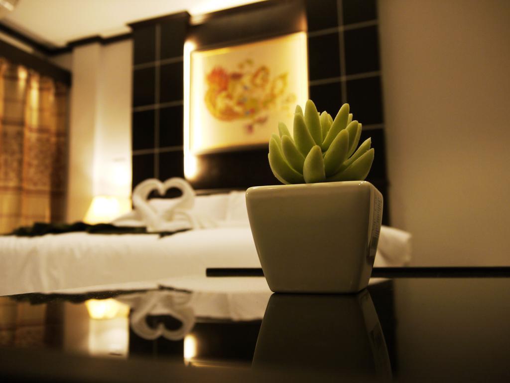 The Next Grand Hotel Khon Kaen Extérieur photo