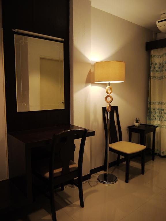 The Next Grand Hotel Khon Kaen Extérieur photo