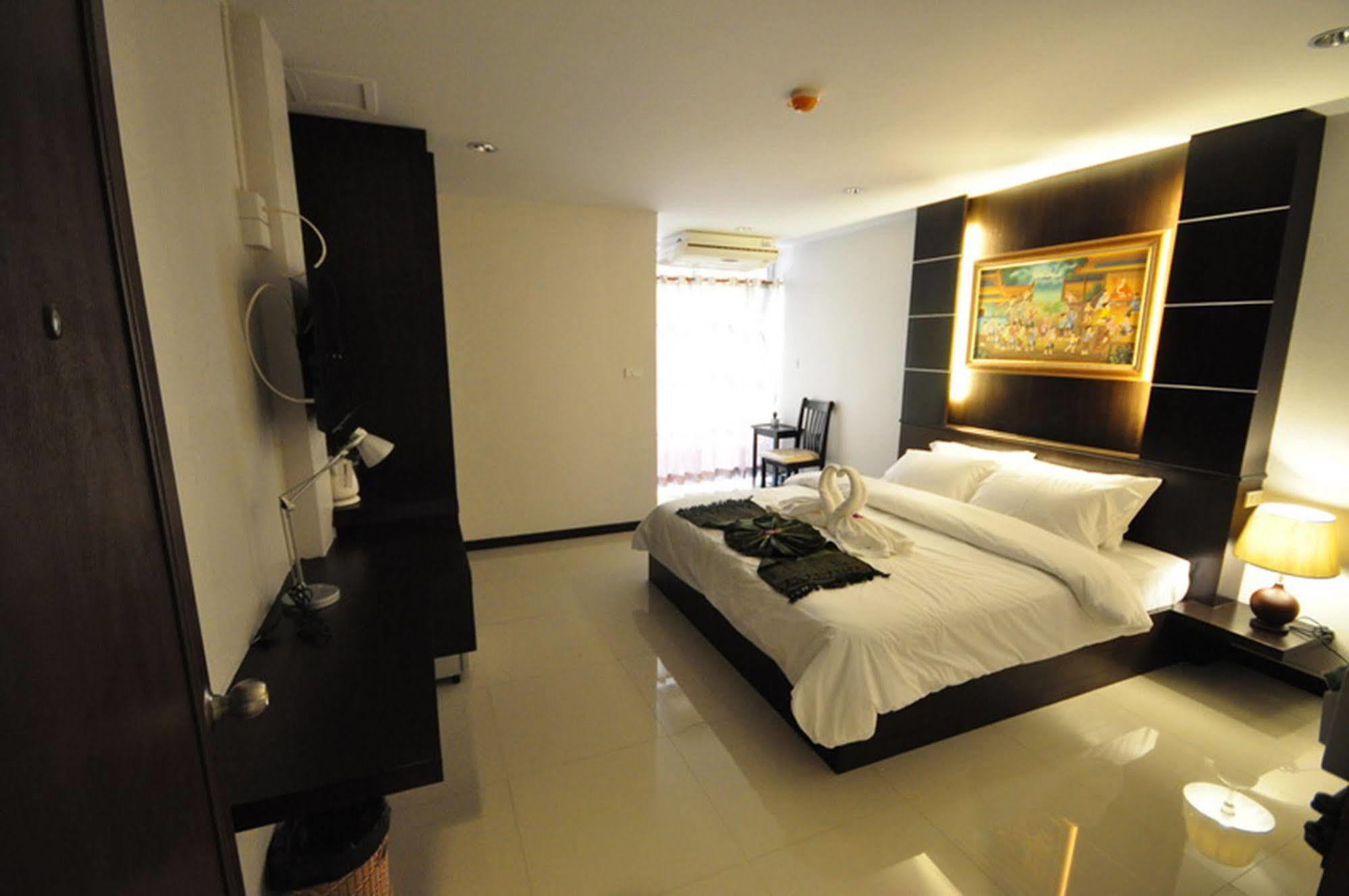 The Next Grand Hotel Khon Kaen Extérieur photo