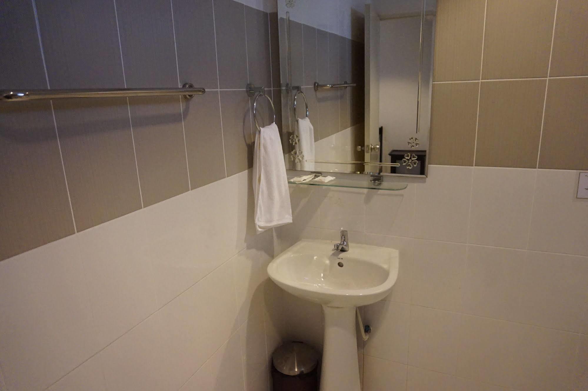 The Next Grand Hotel Khon Kaen Extérieur photo