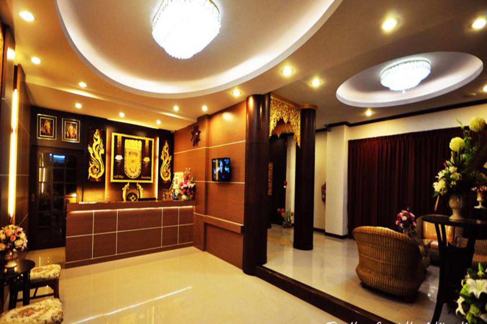 The Next Grand Hotel Khon Kaen Extérieur photo
